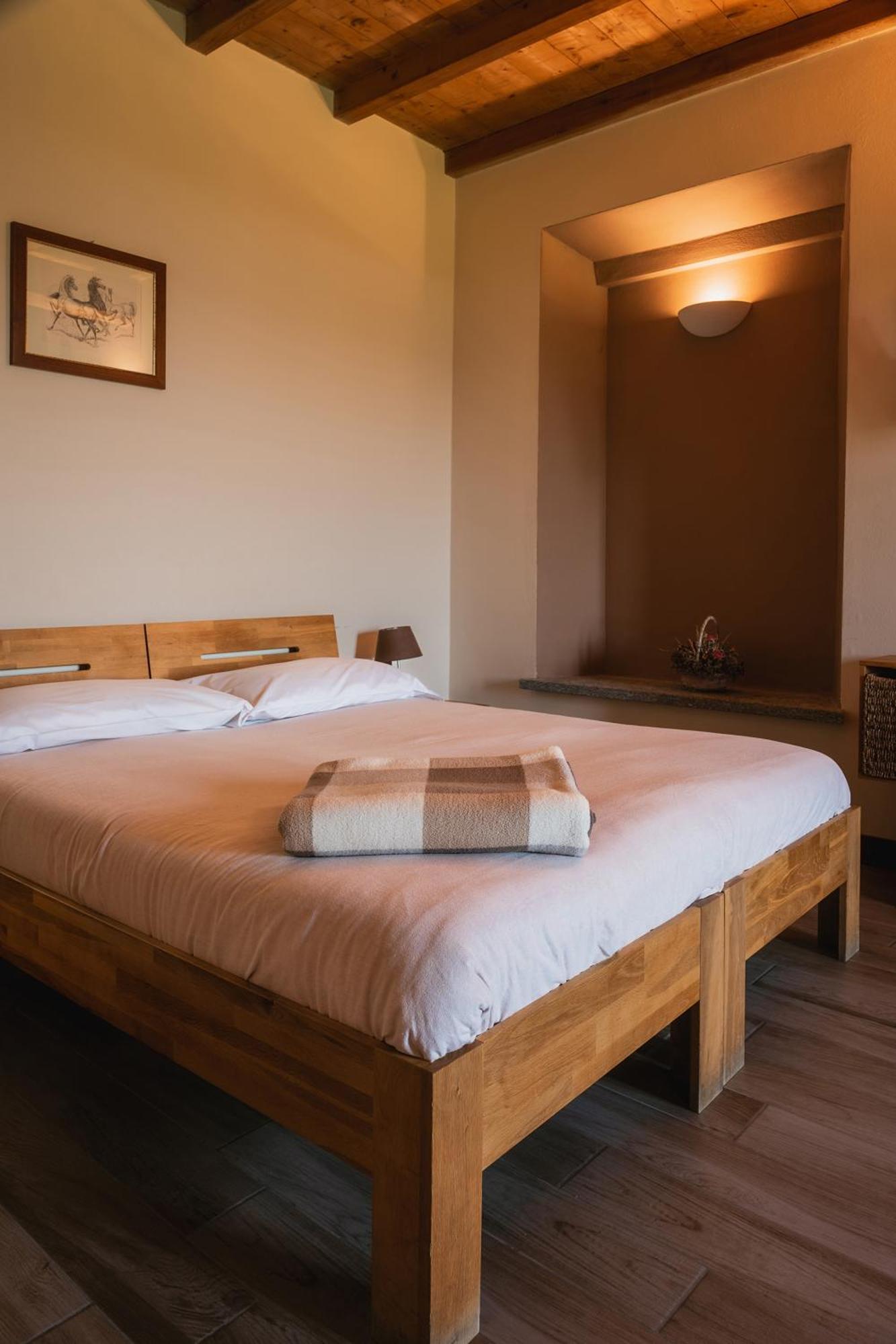 Equirelais Hotel Lomnago Ngoại thất bức ảnh